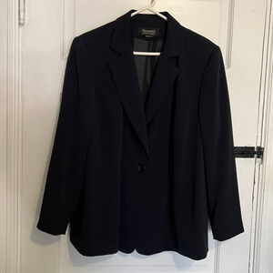 Signature by Harve Bernard black single button blazer 14